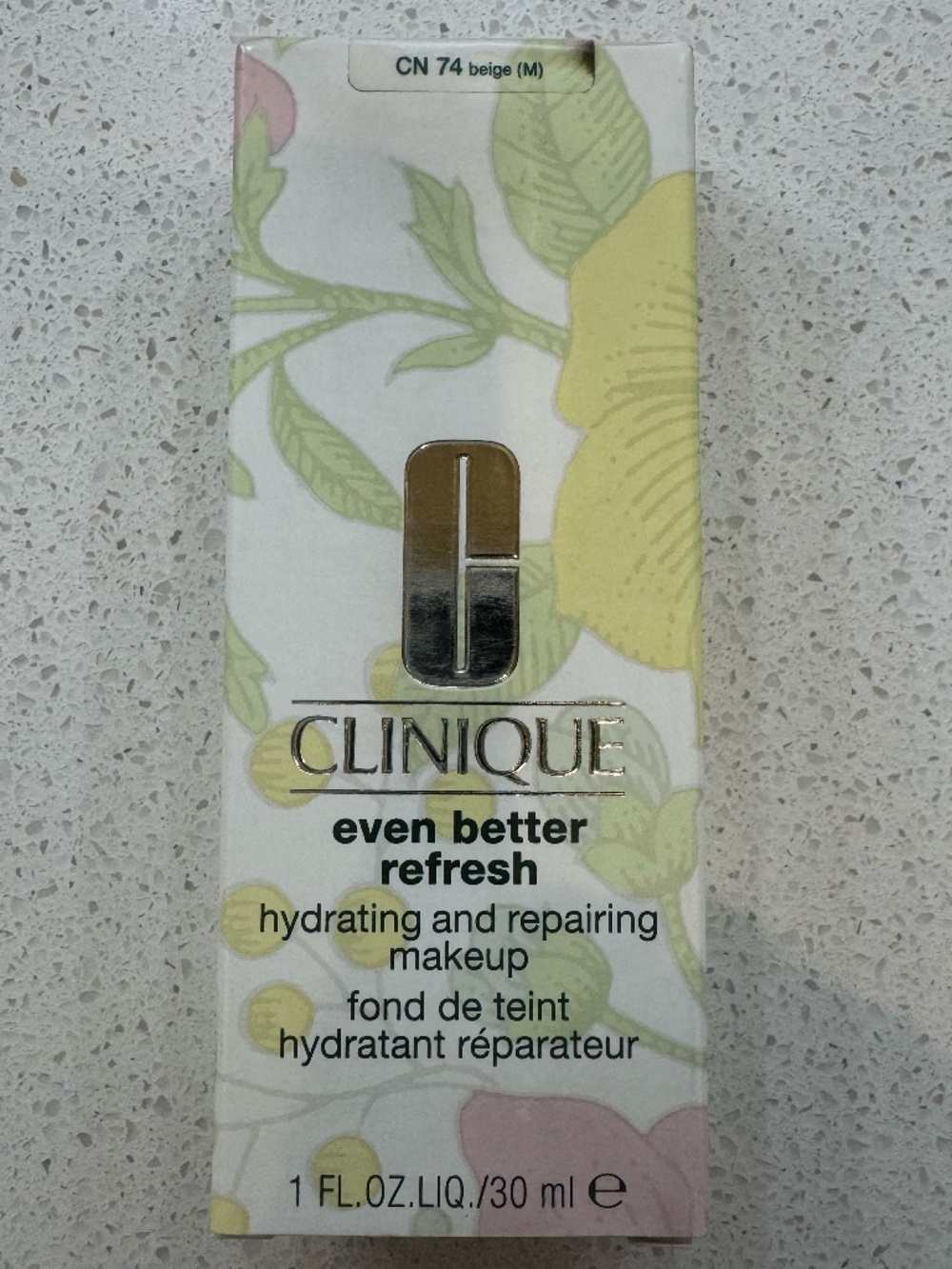Clnique even better refresh hydrating and repairing makeup CN74 beige